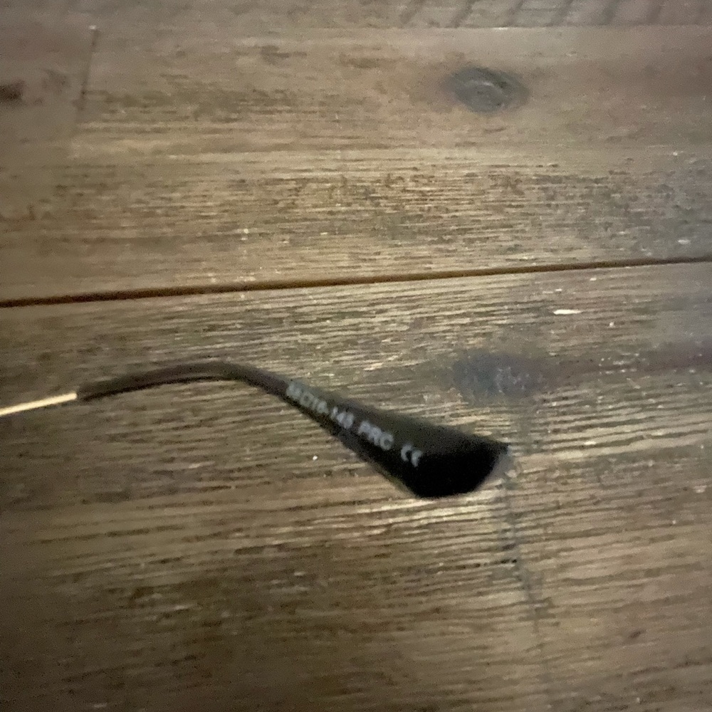 Diff Aviator Glasses - image 6